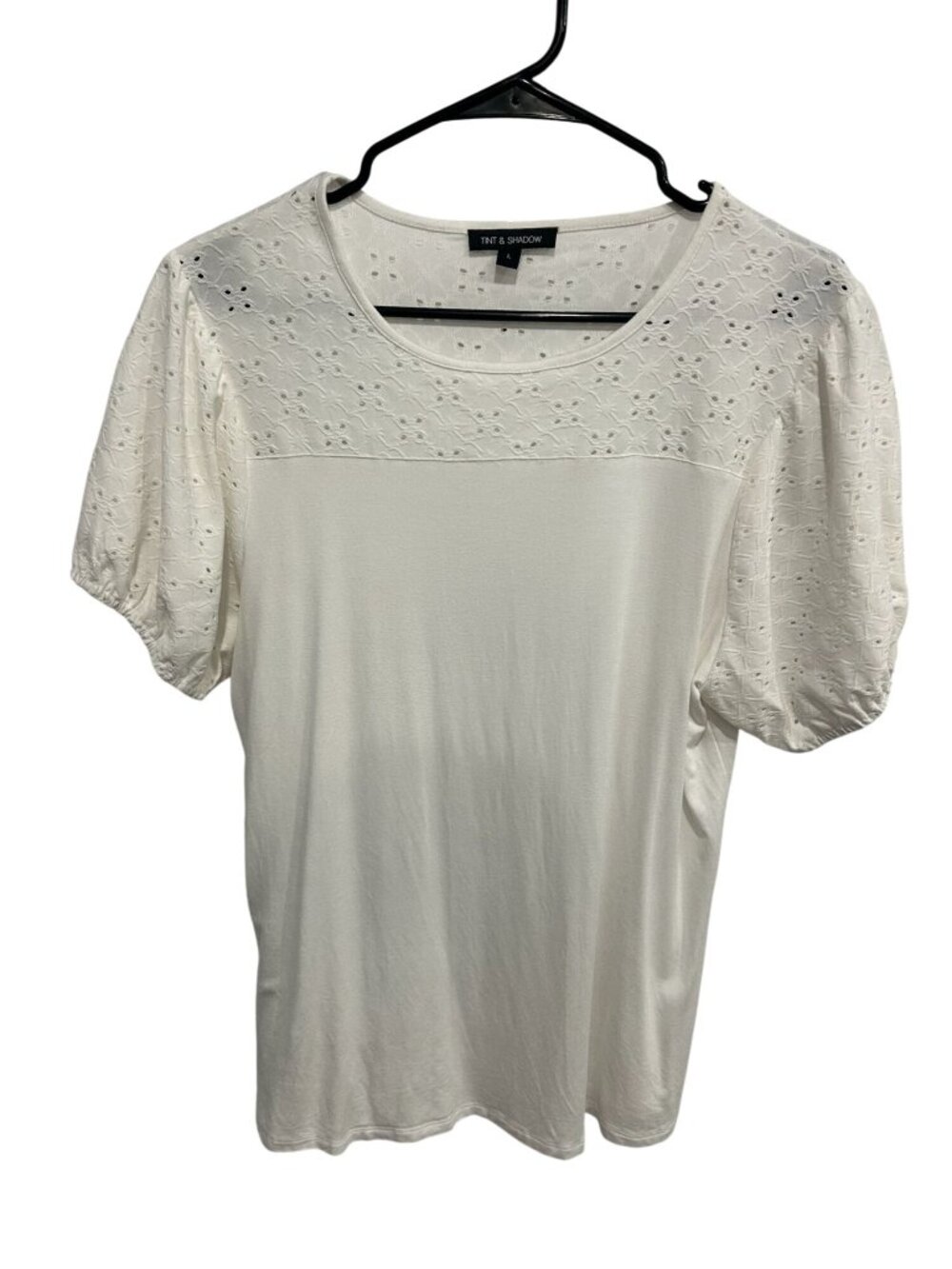 Tint & Shadow Large White Eyelet Lace Puff Sleeve Top Cottagecore Coquette